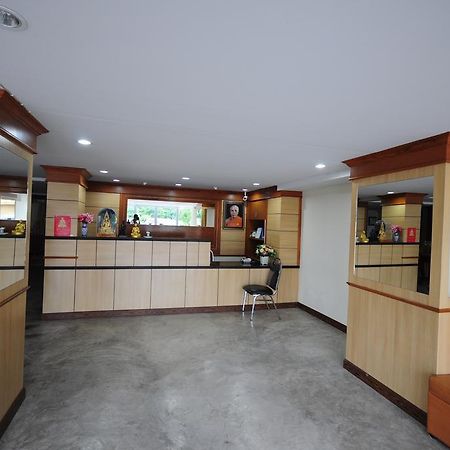 Phoonsab Hostel Phitsanulok Luaran gambar